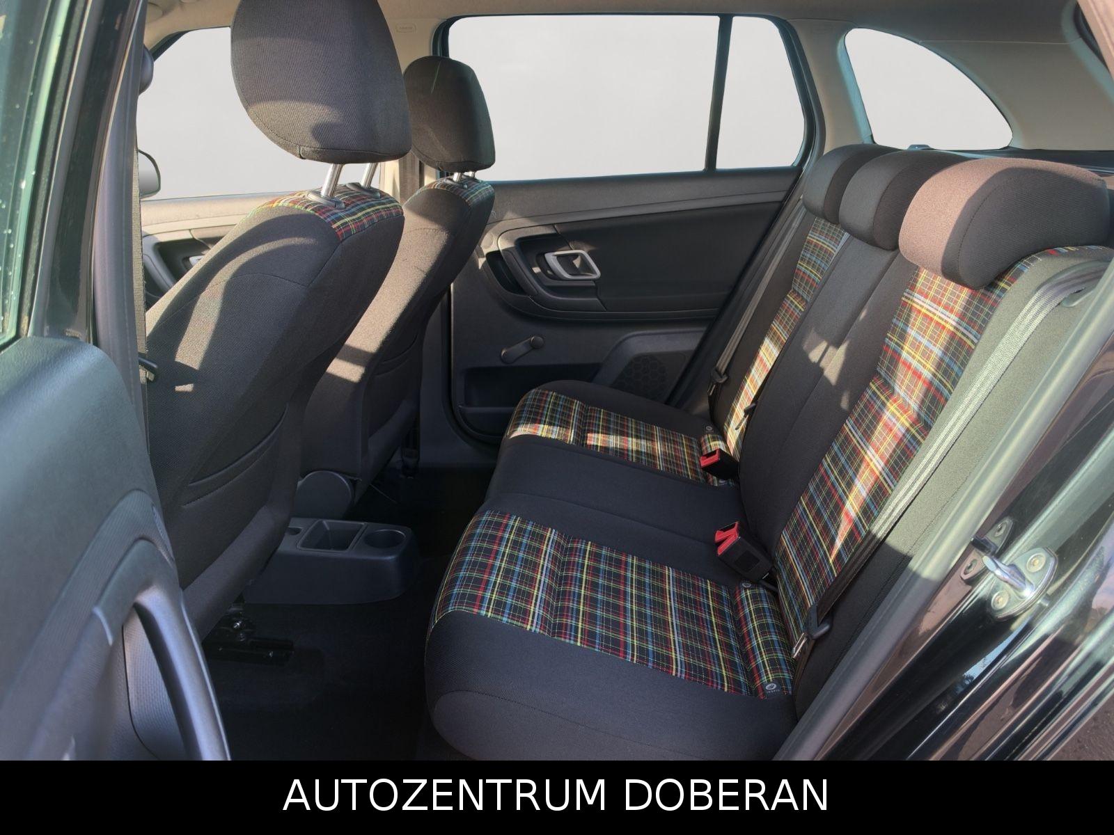 Skoda Fabia 2012 — photo 12