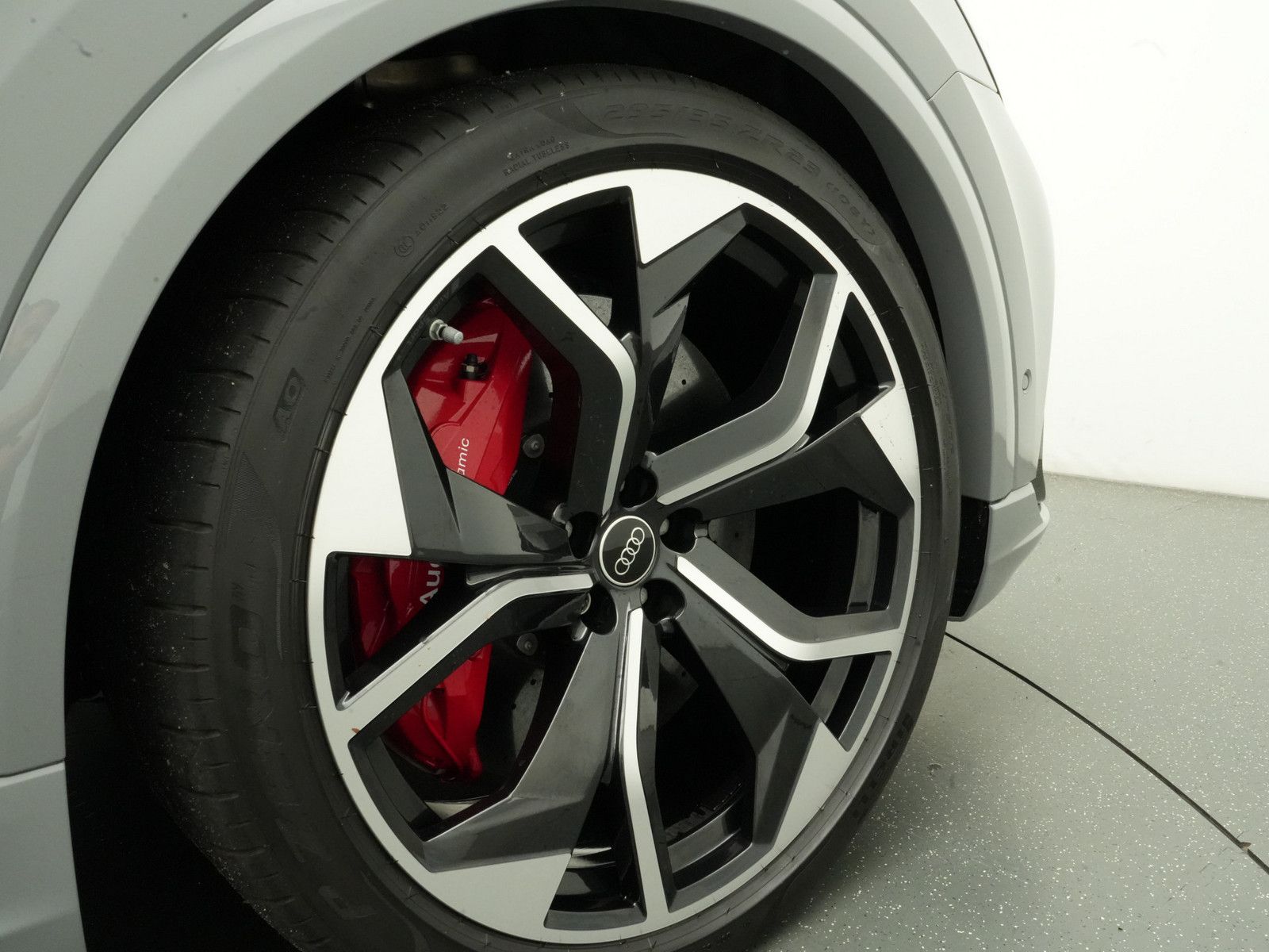 Audi RSQ8 - Bild 7