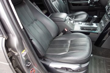 Land-Rover Range Rover - 11