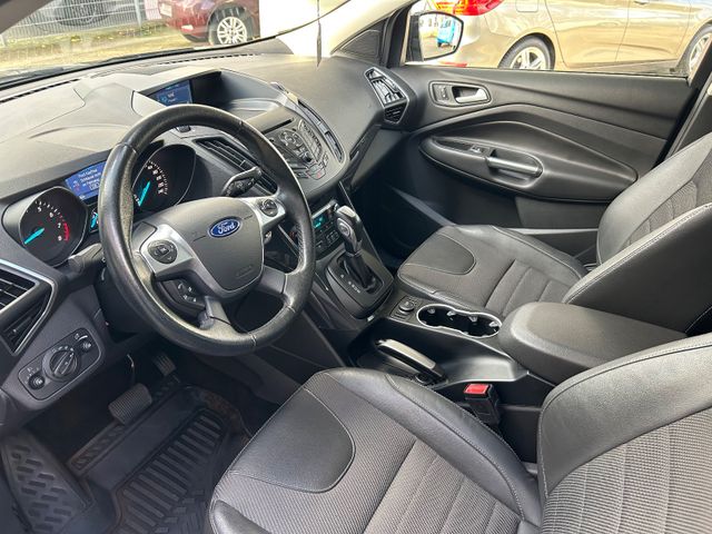 Fahrzeugabbildung Ford Kuga Titanium 1.5 Allrad Autom.+Navi+LM Allw.+BT