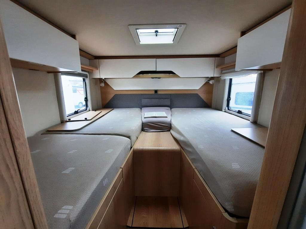 Fahrzeugabbildung HYMER / ERIBA / HYMERCAR B-Klasse 680 Lithium/Solar/Gastank/1.Hand