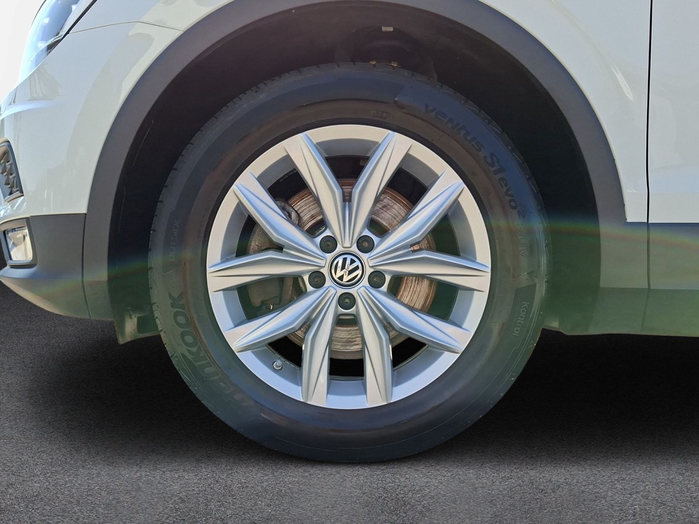 Tiguan 2.0 TSI 4Motion Highline *NAVI*LEDER*PANO