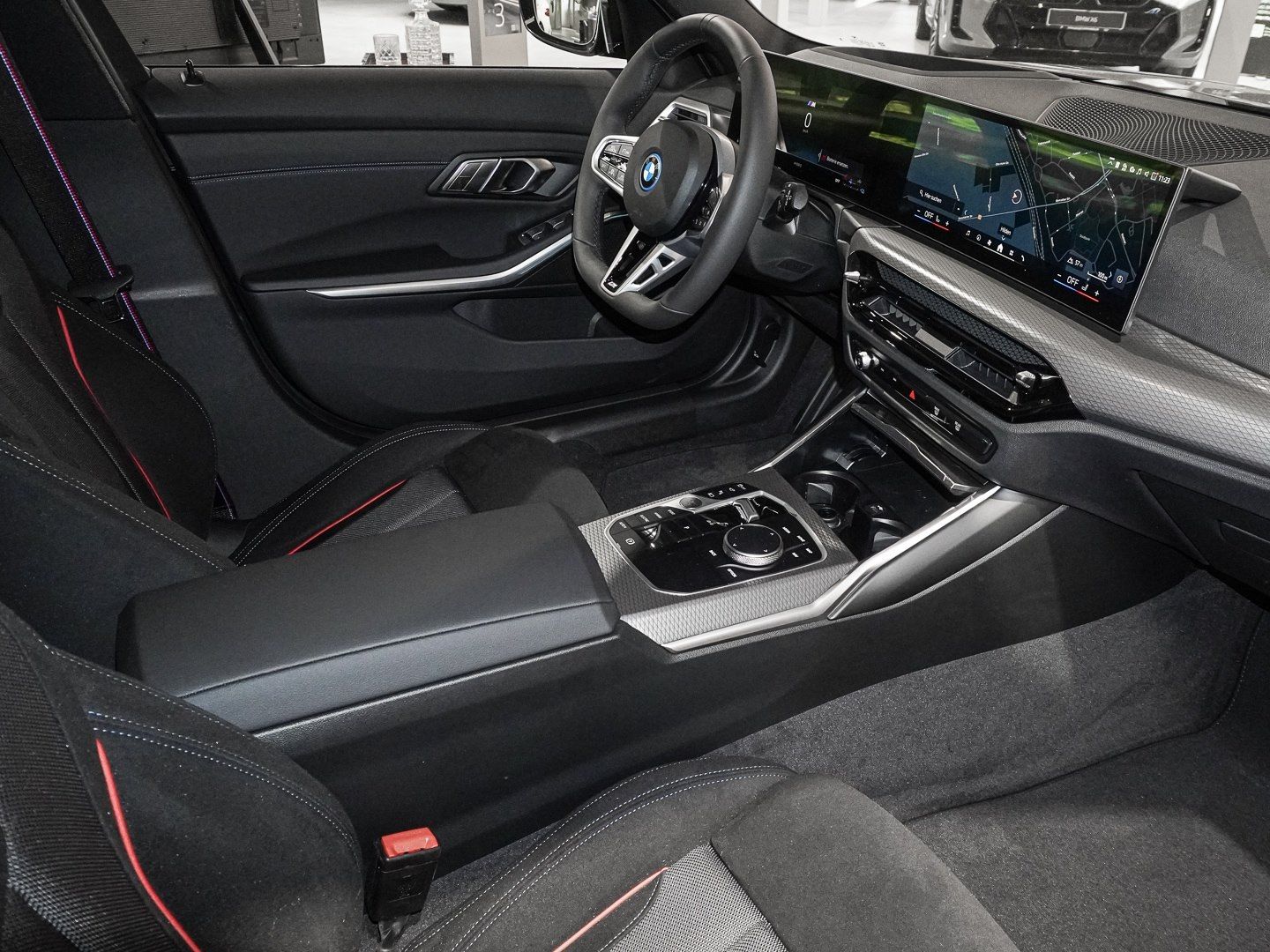 BMW 330 - Bild 4