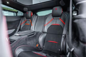 صورة مصغرة 31 لـ 2018 Ferrari GTC4LUSSO