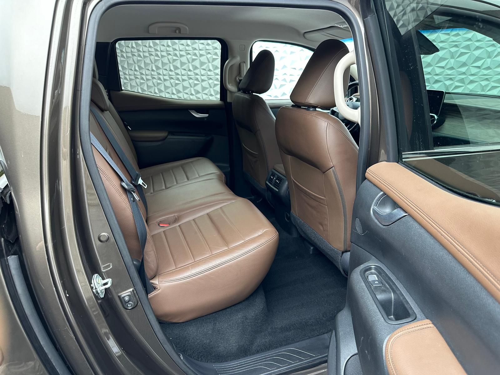 Fahrzeugabbildung Mercedes-Benz X 350d POWER-EDITION/4MATIC/LED/KEYLES/360°/AHK