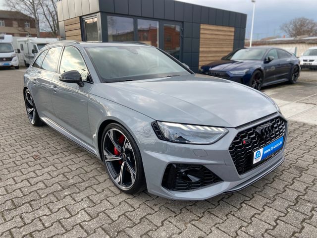 Audi RS4 Avant RS-Abgas/B&O/Panorama/HuD/Carbon