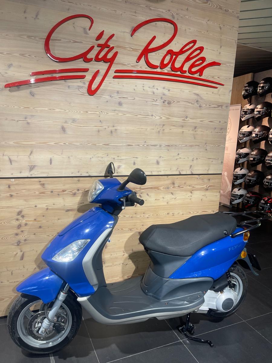 Piaggio FLY 125 inkl. Träger und Gewährl.// SCHNÄPPCHEN