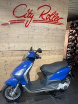 Piaggio FLY 125 inkl. Träger und Gewährl.// SCHNÄPPCHEN - PIAGGIO ROLLER 125