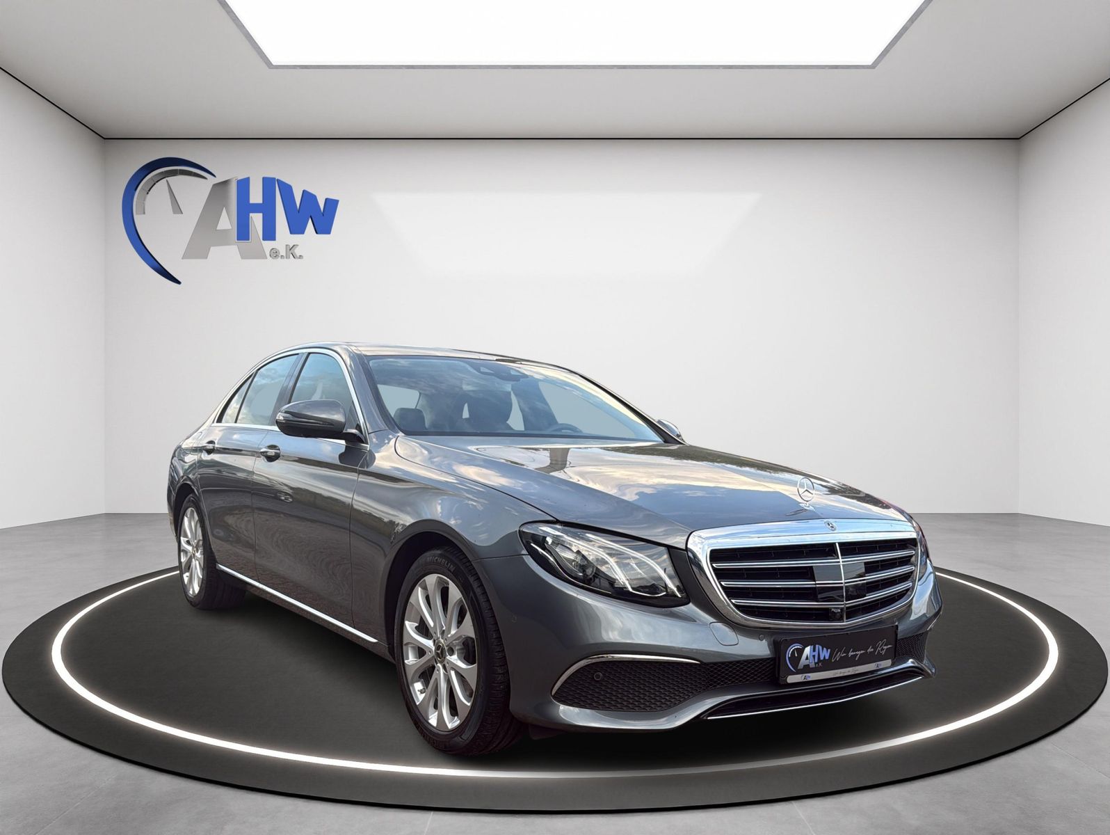 Mercedes-Benz E 200 4Matic Avantgarde Interieur imagem 2
