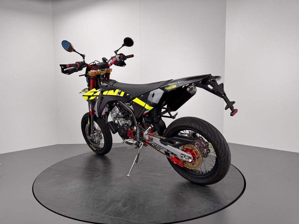 Fahrzeugabbildung Fantic XMF 125 COMPETITION *NEUWERTIG *SERVICE FRISCH