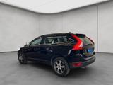 Volvo XC60 D5 AWD Summum Glasd Navi Xenon Kamera PDCv+ - Volvo aus 2013: Geländewagen