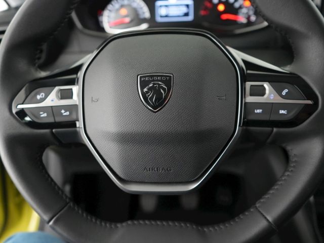 208 ACTIVE PURE TECH+LED+RÜCKFAHRKAMERA+SITZHEIZ