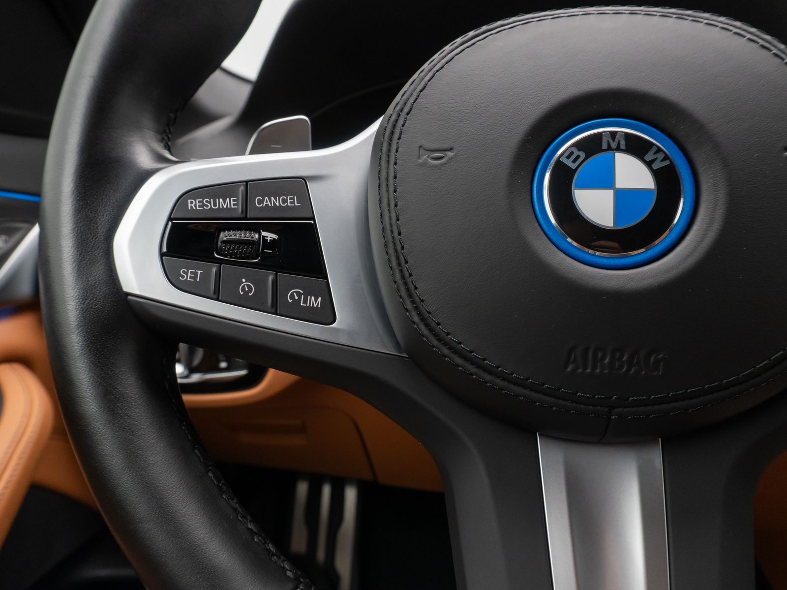 Fahrzeugabbildung BMW 530e M Sport DAB Kamera AHK Memory Alarm 18Zoll