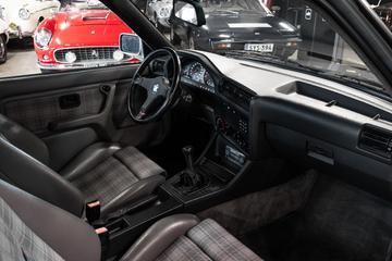 1988 BMW M3 — миниатюра 14