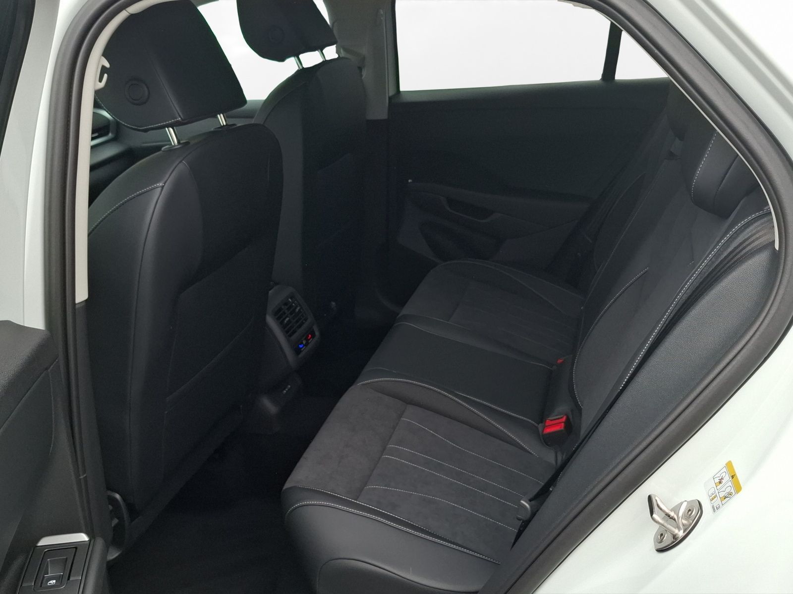 Volkswagen T-Roc Style 150 PS DSG | Ganzjahresreifen | NAVI imagem 3