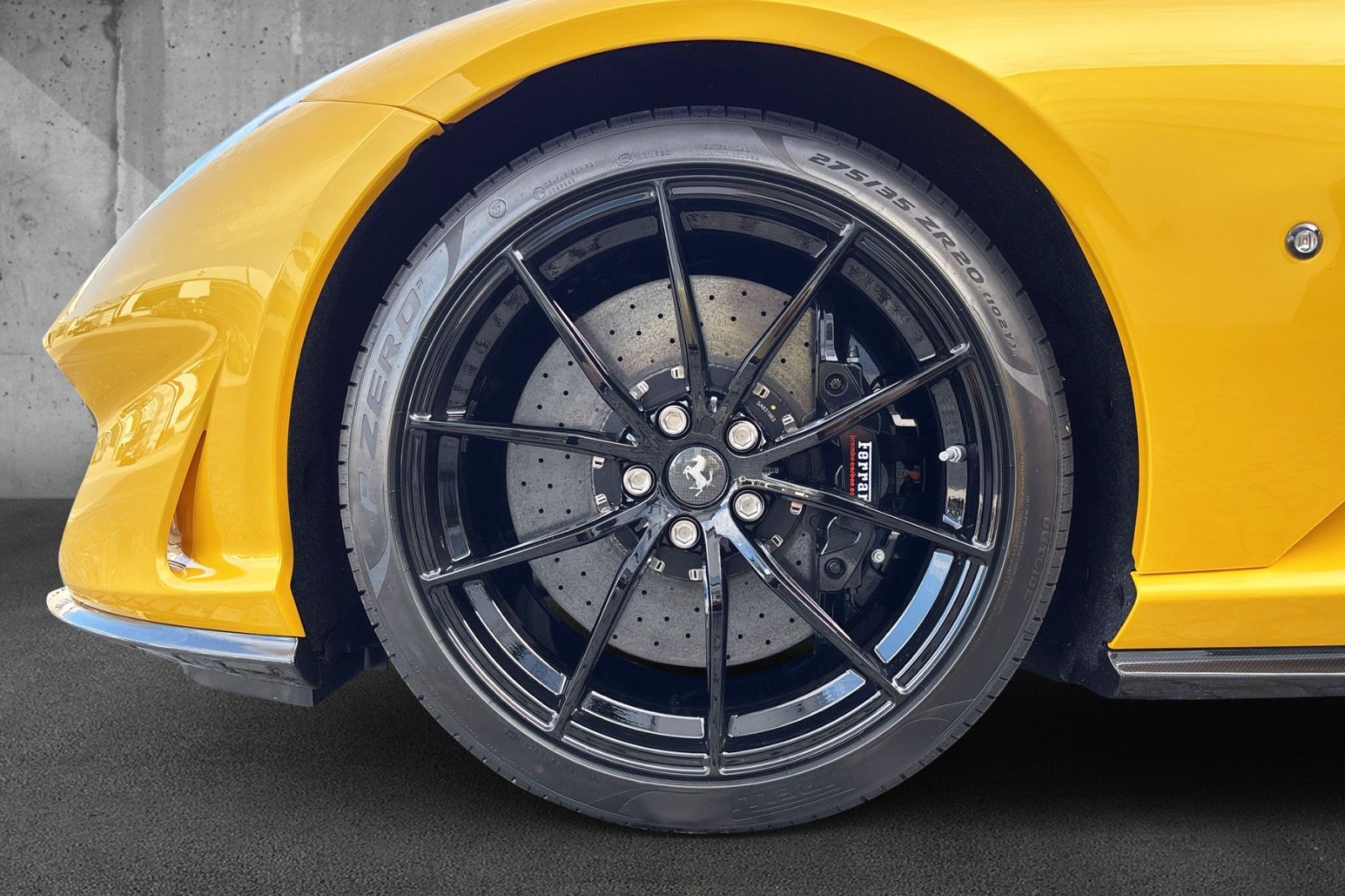 Fahrzeugabbildung Ferrari 812 GTS*Atelier*all Carbon*painted*ADAS