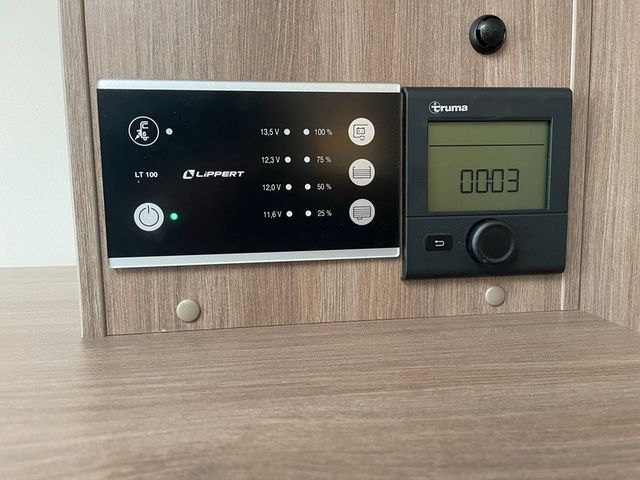 Carado T 338 Edition AUTOMATIK OHNE Hubbett NAVI XENON