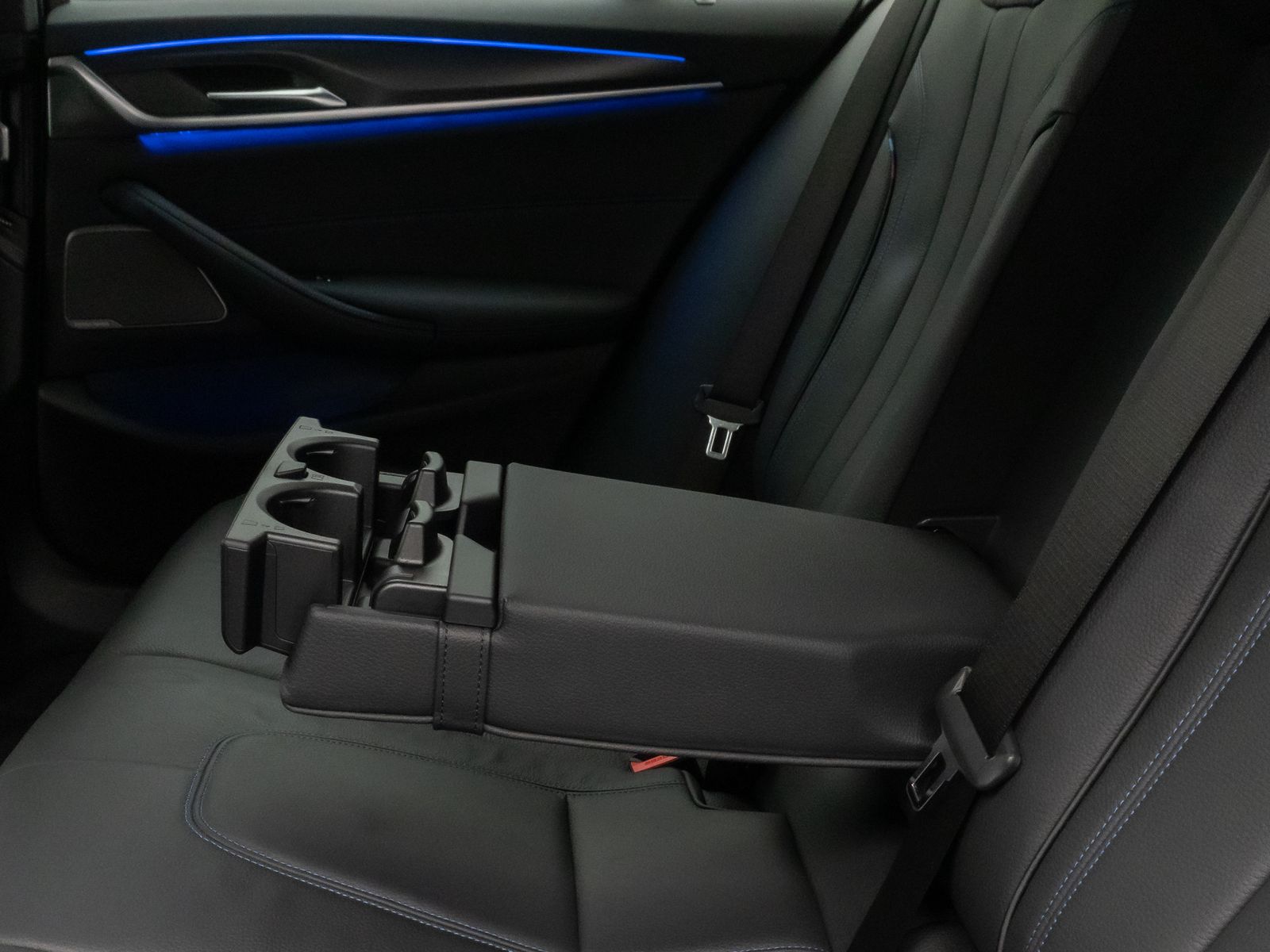 Fahrzeugabbildung BMW 540d xD M Sport Kamera Laser HUD DAB H/K Komfort
