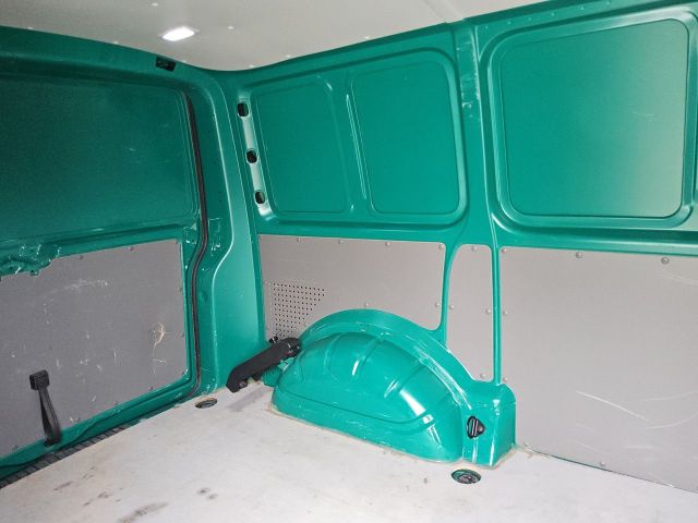 T6.1 Transporter Kasten 2.0 TDI Klima AHK SHZ
