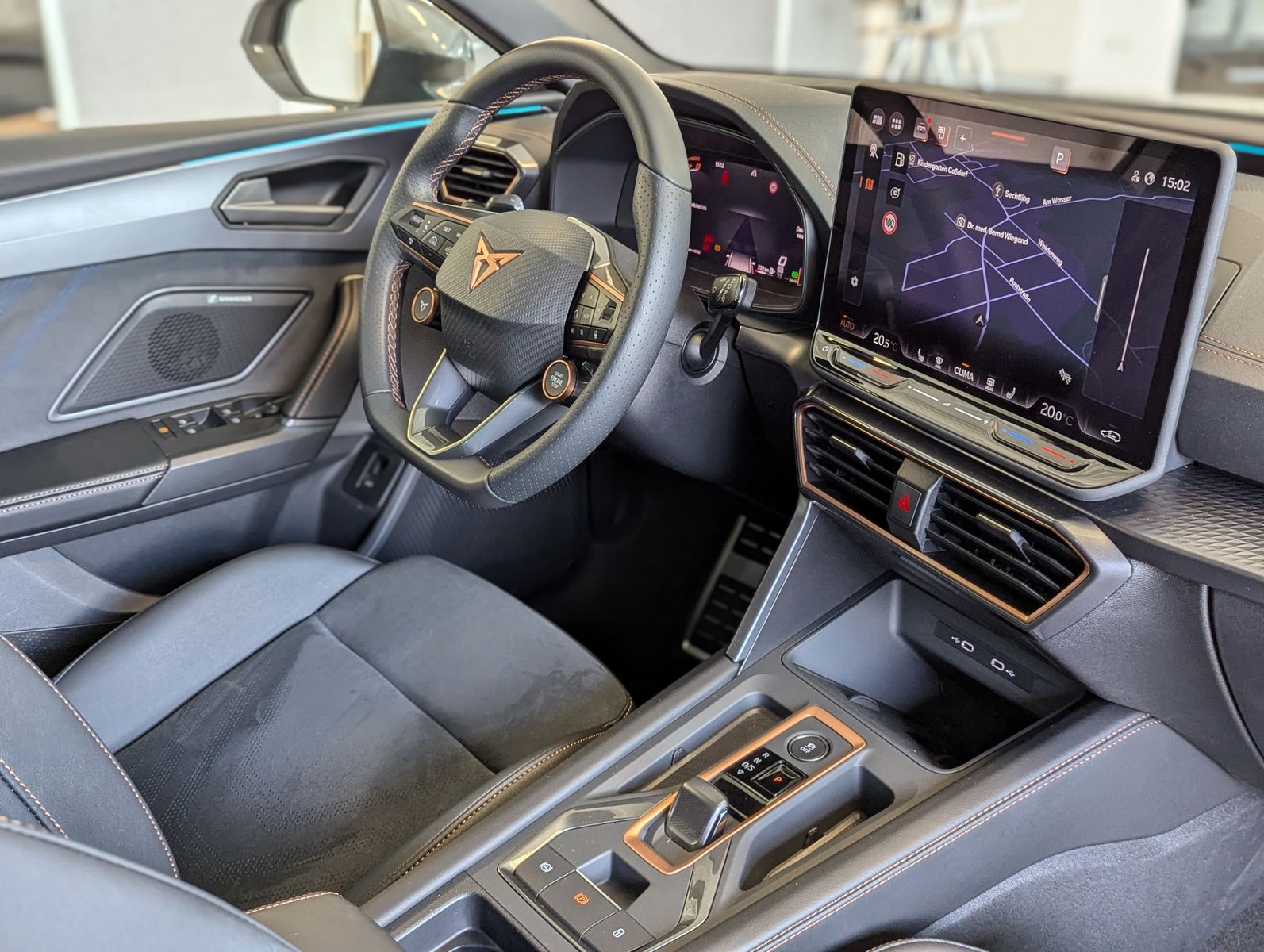 CUPRA Leon 2.0 TSI 4D VZ Matrix Pano Sennheiser AHK 19 - Image 11