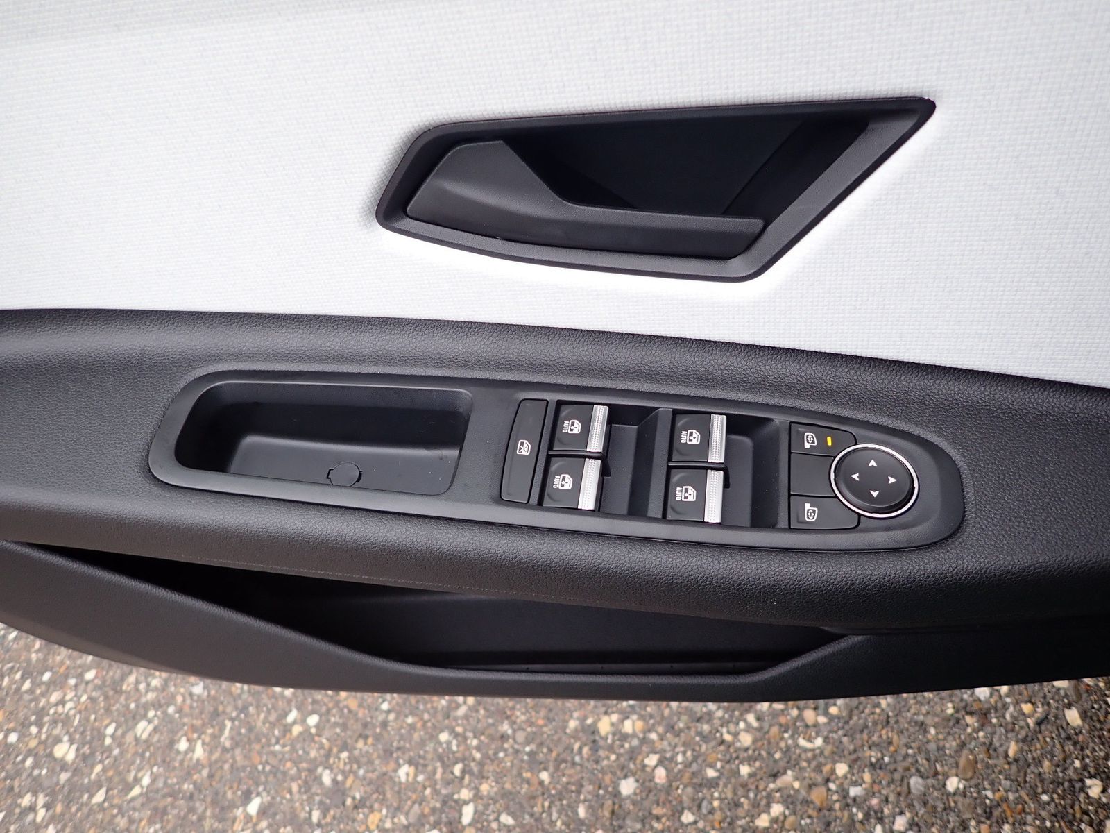 Fahrzeugabbildung Renault R 5 E-Tech elektrisch Evolution 120 Urban Range