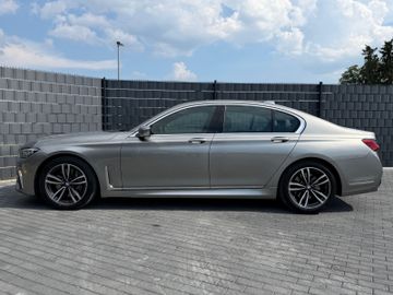 BMW 740 - 9