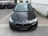 BMW 218 Active Tourer 1.Hand*Navi*Kamera*Einparkhilf - : Schwarz, Van