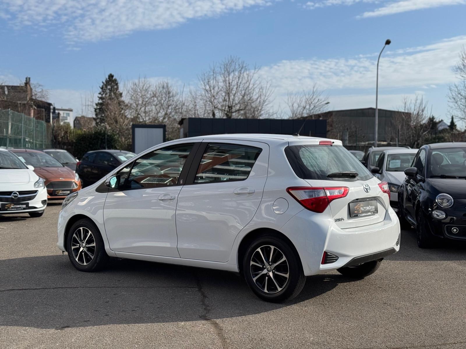 Toyota Yaris 1,5-l-Dual-VVT-iE Team Deutschland