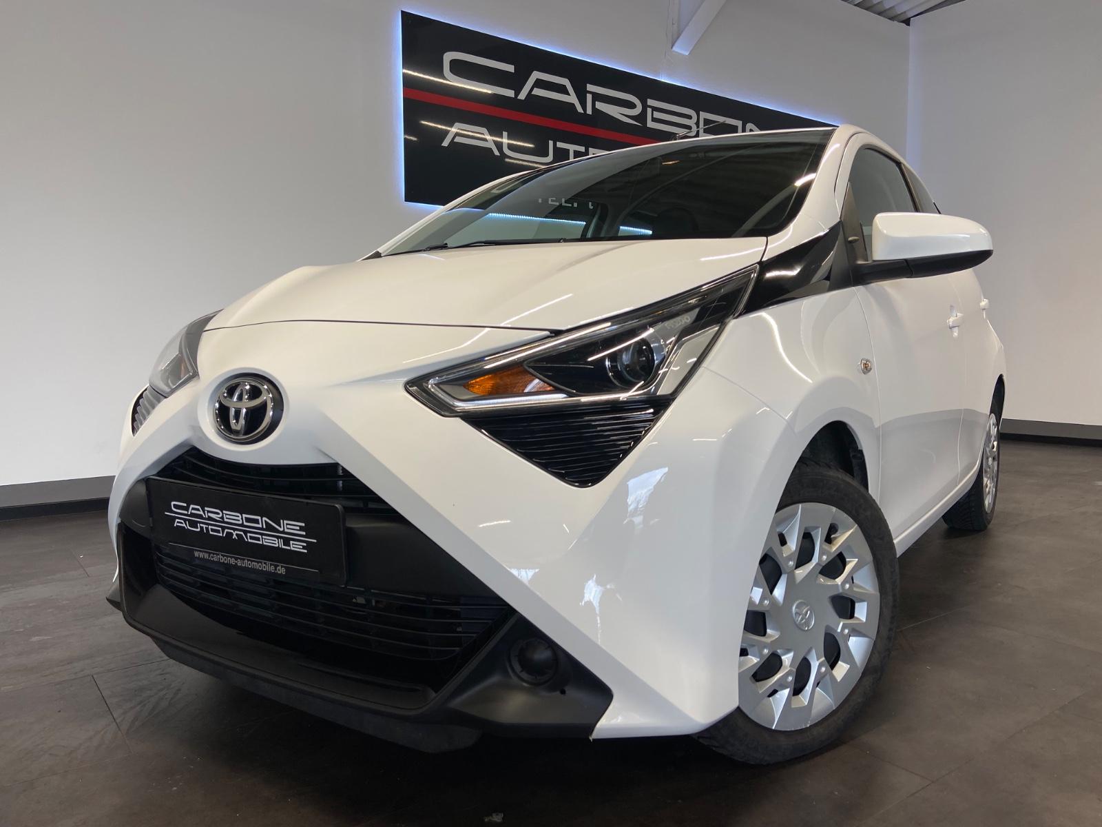 Toyota Aygo AYGO x-play*Apple-Car-Play+Allwetter+Klima*