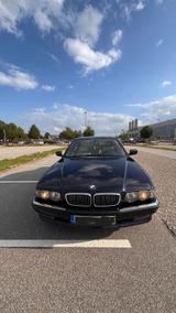 BMW E38 735i - BMW 735: E38 735i