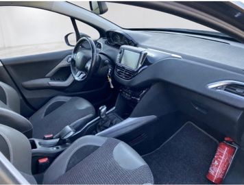 Peugeot 2008 - 10