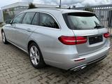 Mercedes-Benz E 220 T Kombi CDI Avangarde*NAVI-KAMERA-LED-SHZ* - Mercedes-Benz E 220: Kombi, Cdi