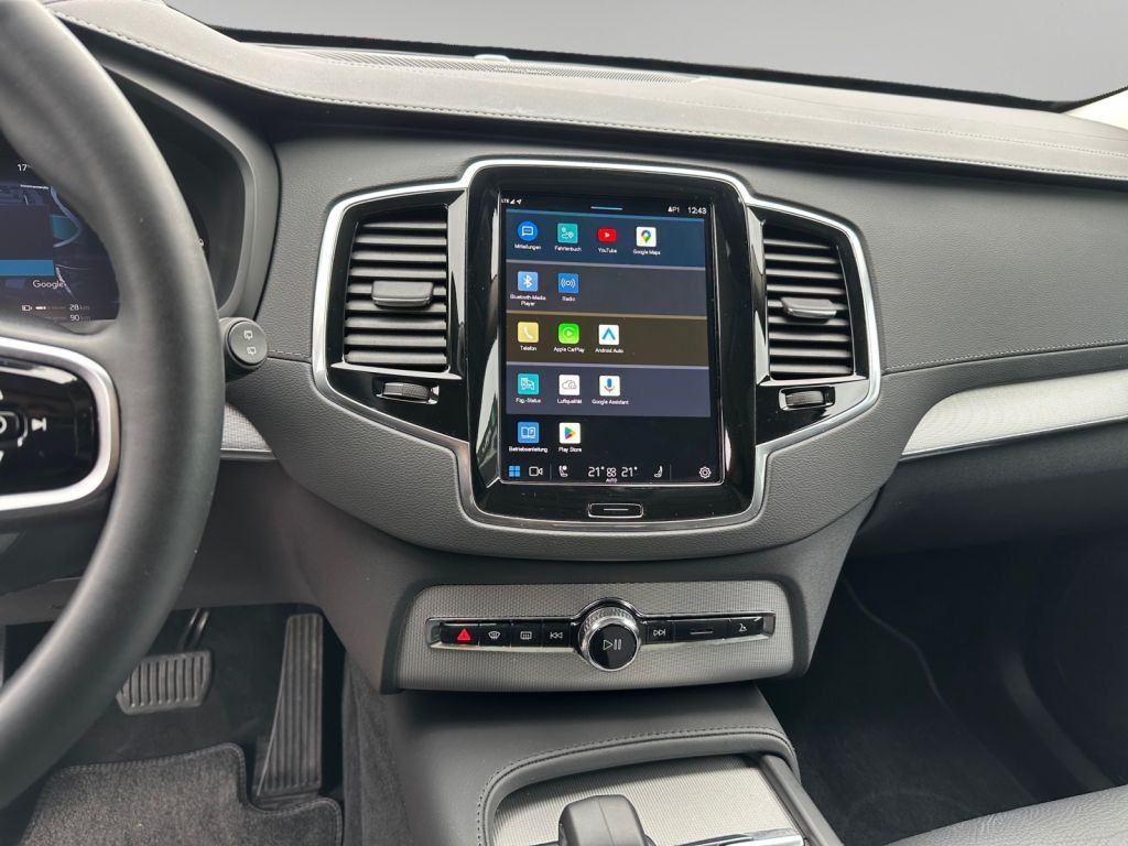 VOLVO XC90 T8 AWD Plug-in Hybrid Ultra Dark 360° AHK s VOLVO XC90 T8 AWD Plug-in Hybrid Ultra Dark 360° AHK s