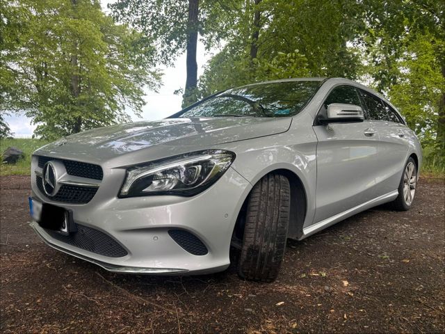 MERCEDES-BENZ Mercedes-Benz CLA 200 shooting- brake