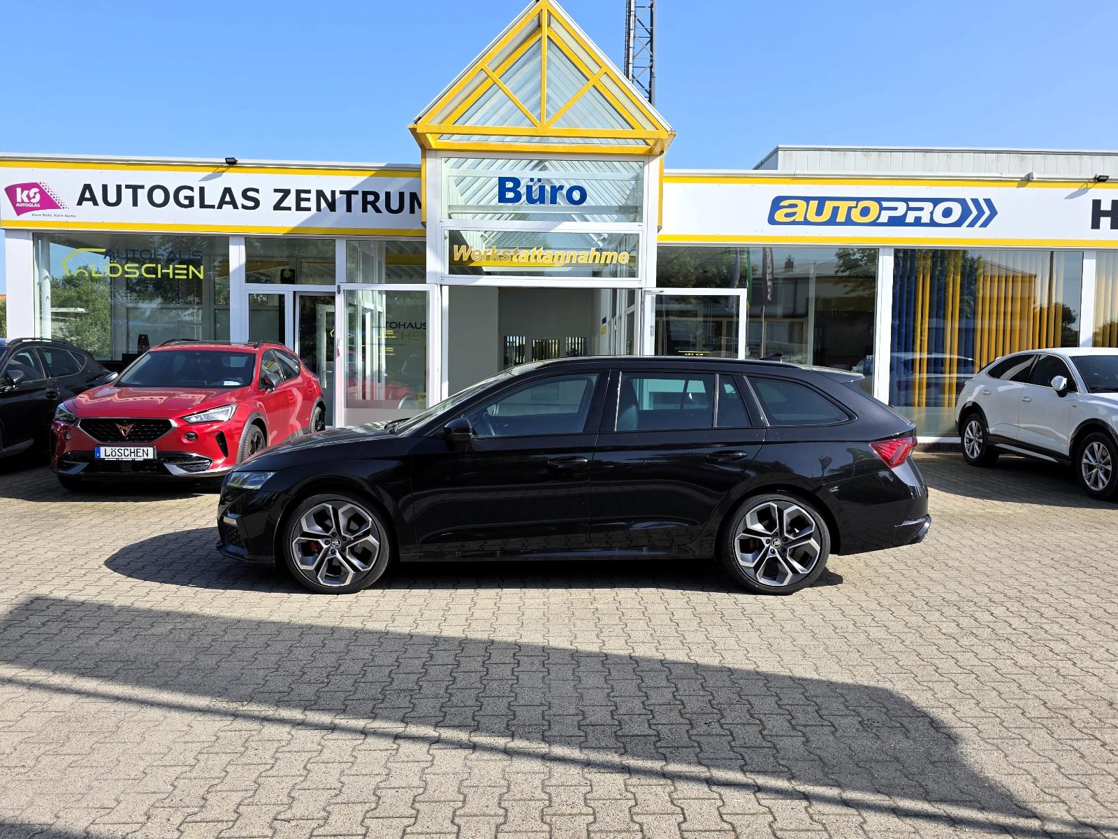 Skoda Octavia Combi RS 4x4 Panorama R.Kamera Head Up