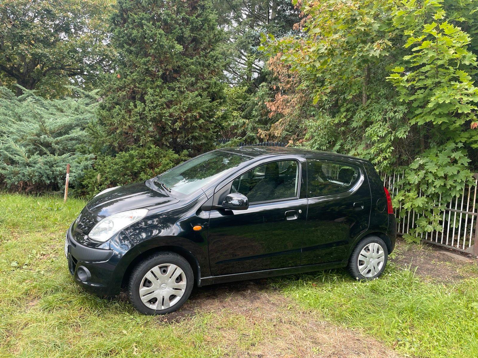 Nissan Pixo