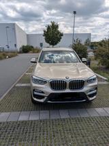 BMW X3 xDrive30d Luxury Line mit Wartungspaket  - BMW X3 in Frankfurt (Main): M