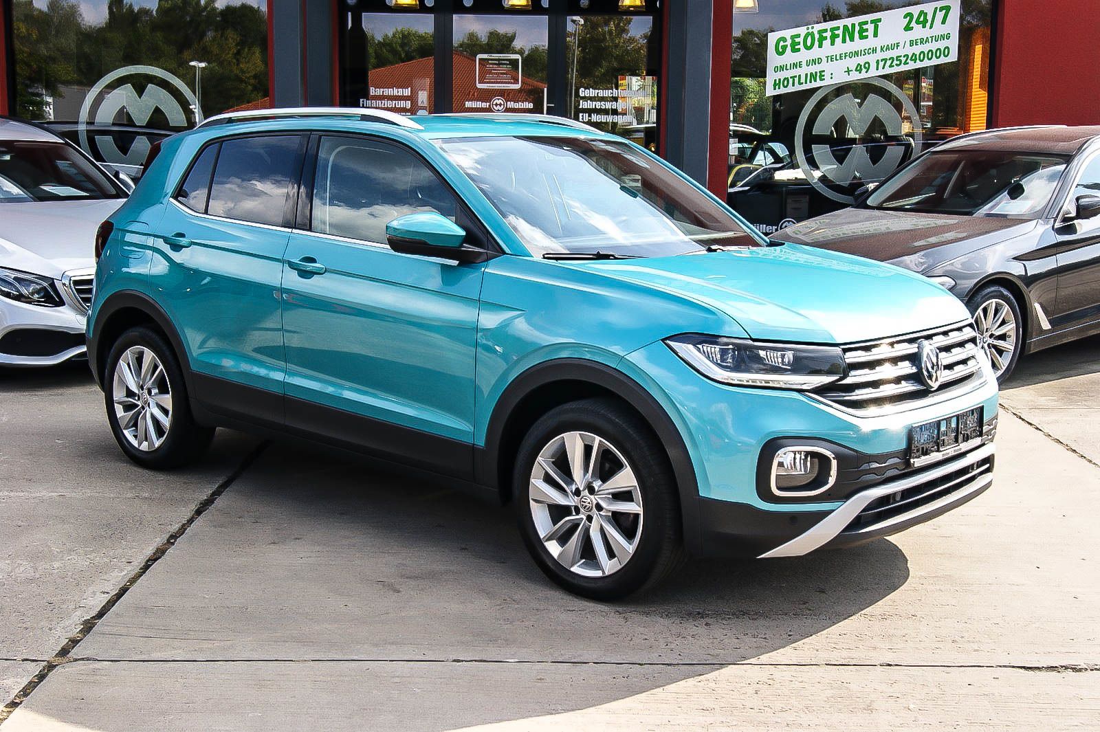 Fahrzeugabbildung Volkswagen T-Cross HIGHLINE 10TSI NAVI LED VIRTUAL CD 1HAND