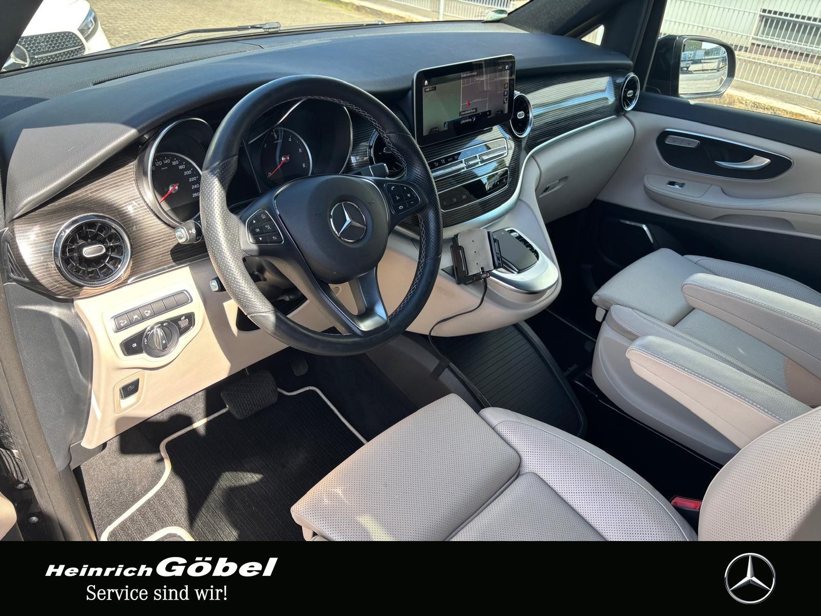 Fahrzeugabbildung Mercedes-Benz V 300 d 4M AVA-EDI*EXTRA-LANG*BURMESTER*360°KAME