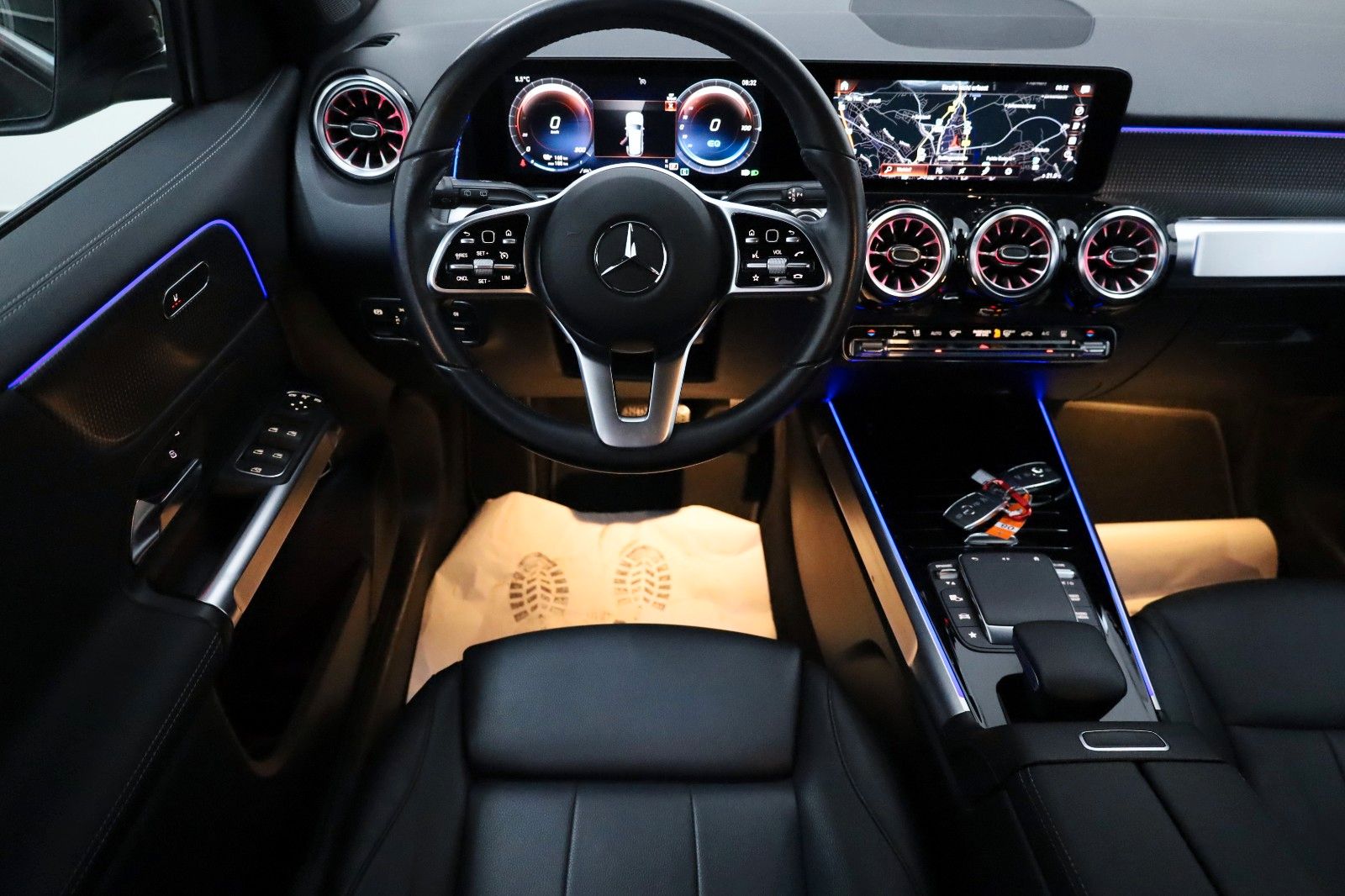 Fahrzeugabbildung Mercedes-Benz EQB 250 Progressive,Leder,Navi,LED,SH,Kamera +WR