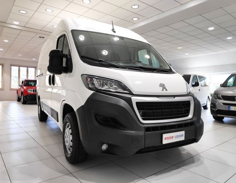 Peugeot Boxer Boxer 333 2.2 BlueHDi 140 S&S PM-T imagem 3