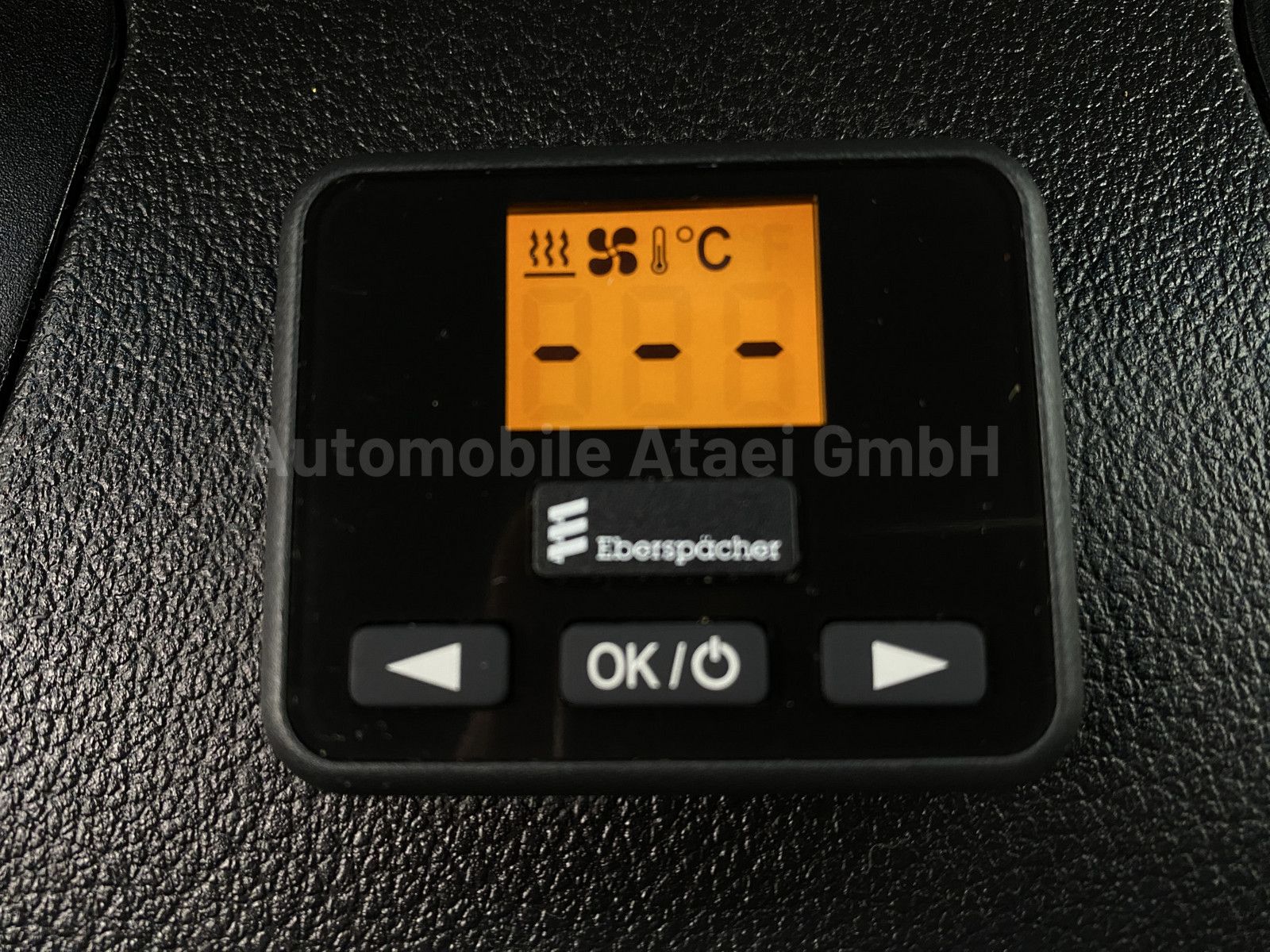 Fahrzeugabbildung Mercedes-Benz Sprinter 319 V6 *MAXI* KAMERA+DISTRONIC (1132)