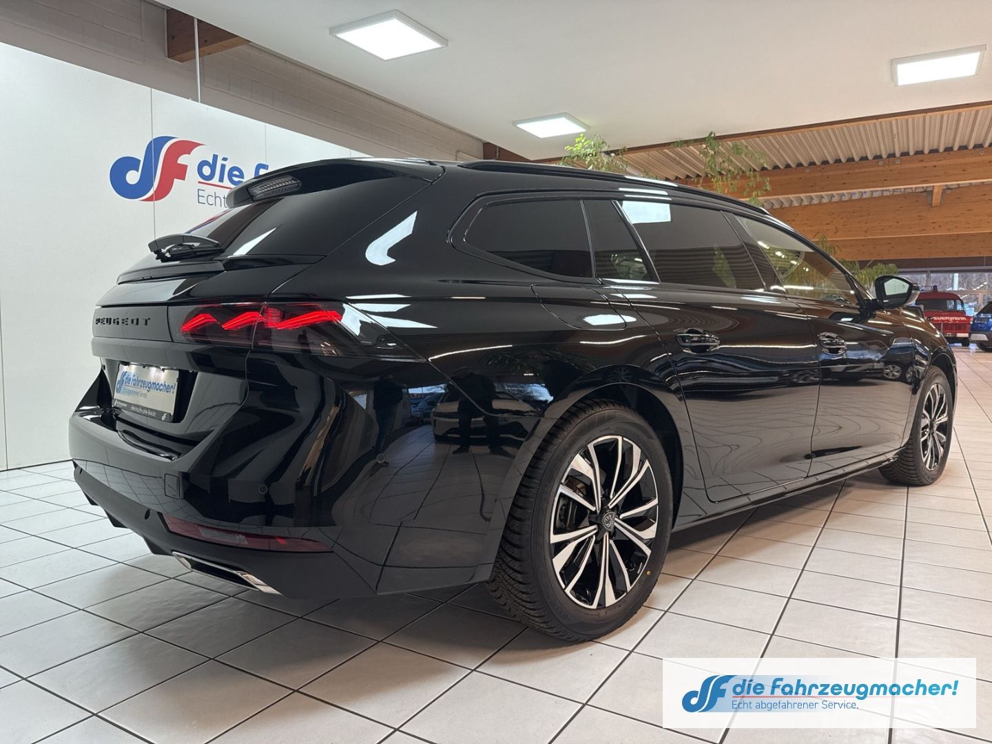 Fahrzeugabbildung Peugeot 508 SW Allure 1.5BlueHDi 130 EU6d Neuwertig