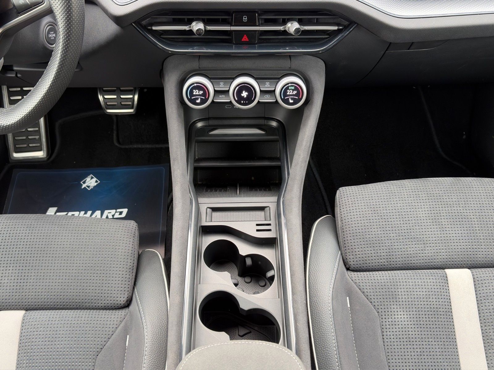 Fahrzeugabbildung SKODA Kodiaq 1.5 TSI Sportline*DSG*7-Sitzer*ViCo*SHZ*