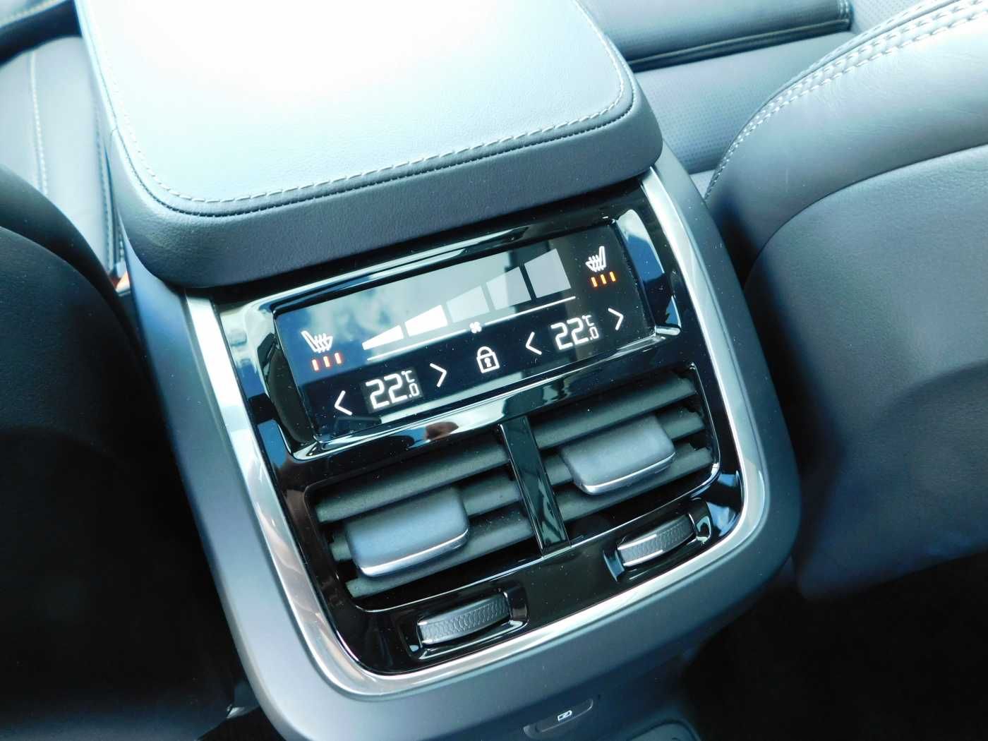 Fahrzeugabbildung Volvo XC90 Plug-In-Hybrid T8-Hybrid AWD Plus Bright