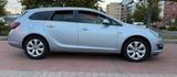 Opel Astra J Sports Tourer - Volleder/Navi /BT/Allu