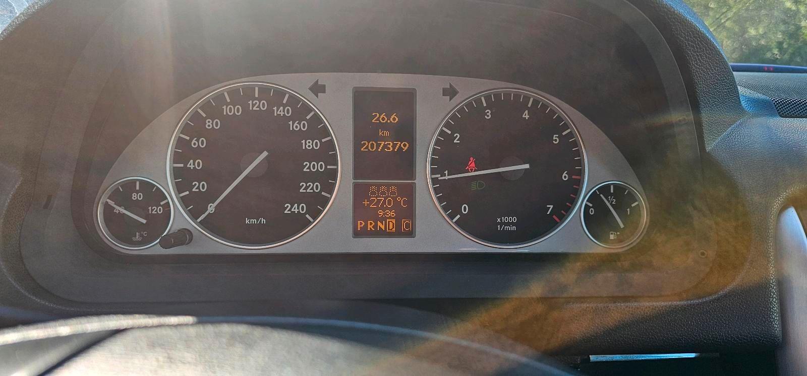 Mercedes-Benz B180 2005 — photo 11