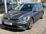 Volkswagen Golf VII Variant  R-Line Sport-Paket+Tempom+Nav+ - Volkswagen Golf: Sport Line