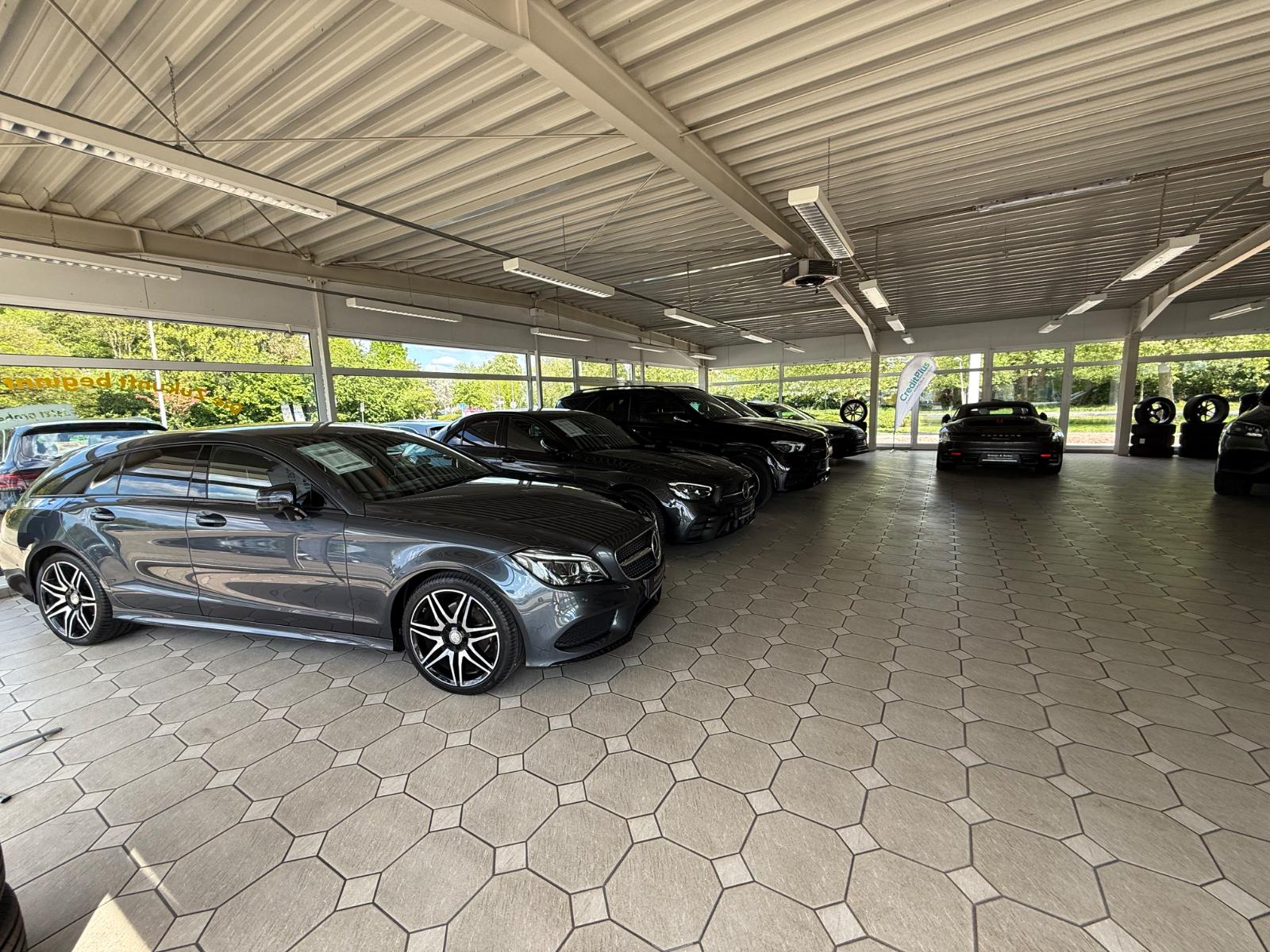 showroom-image-bottom