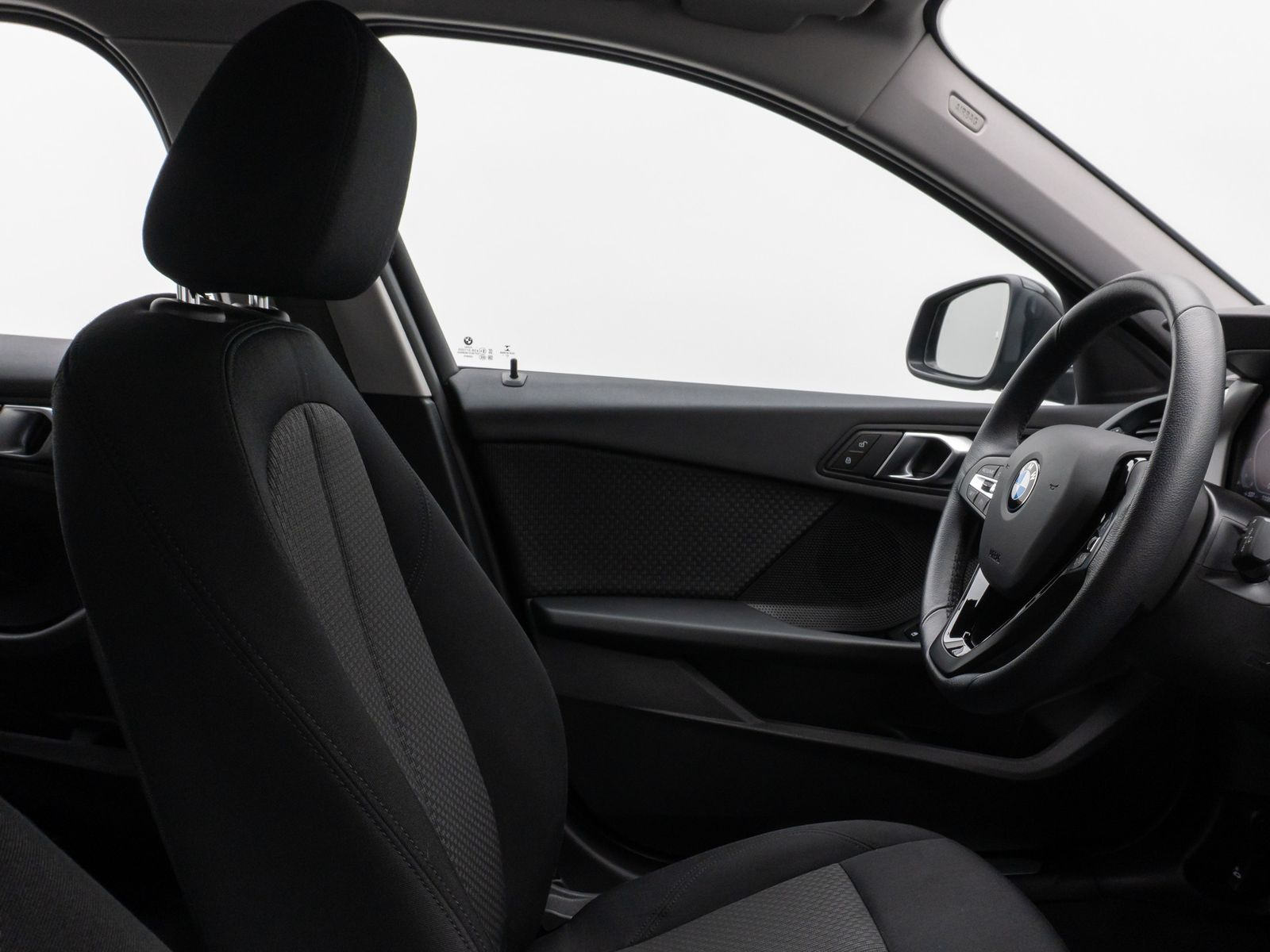 Fahrzeugabbildung BMW 118i PDC CockPitPro Alarm Geschwindigkeitsreg